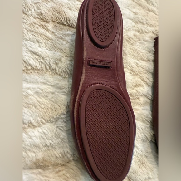 Tory Burch Mauve Leather Flats - Picture 4 of 9